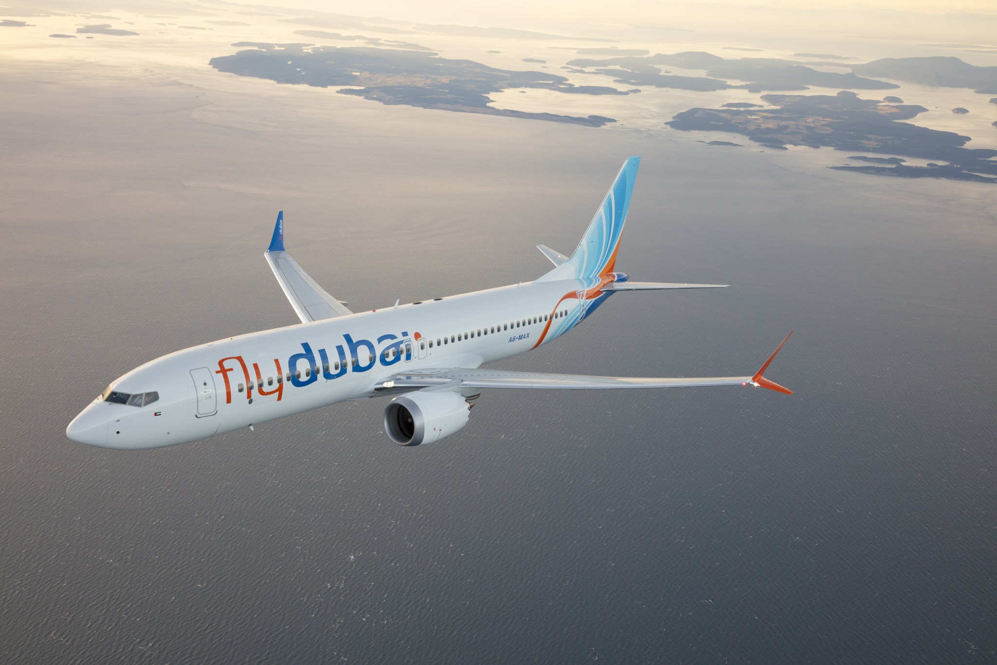 航空機・ヘリコプター flydubai Boeing 737max8 1/400 phoenix 航空機・ヘリコプター flydubai Boeing 737max8 1/400 phoenix