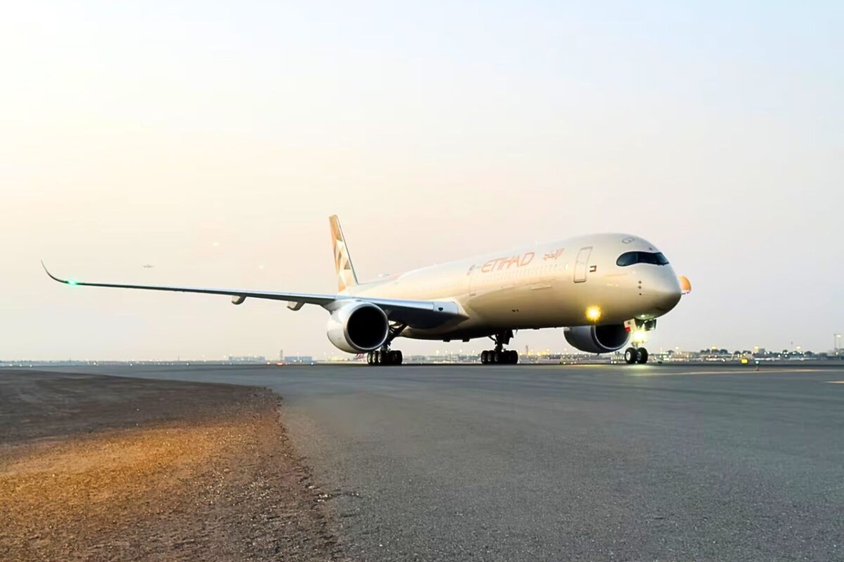 Etihad Airways receives one A350-1000 in March 2026